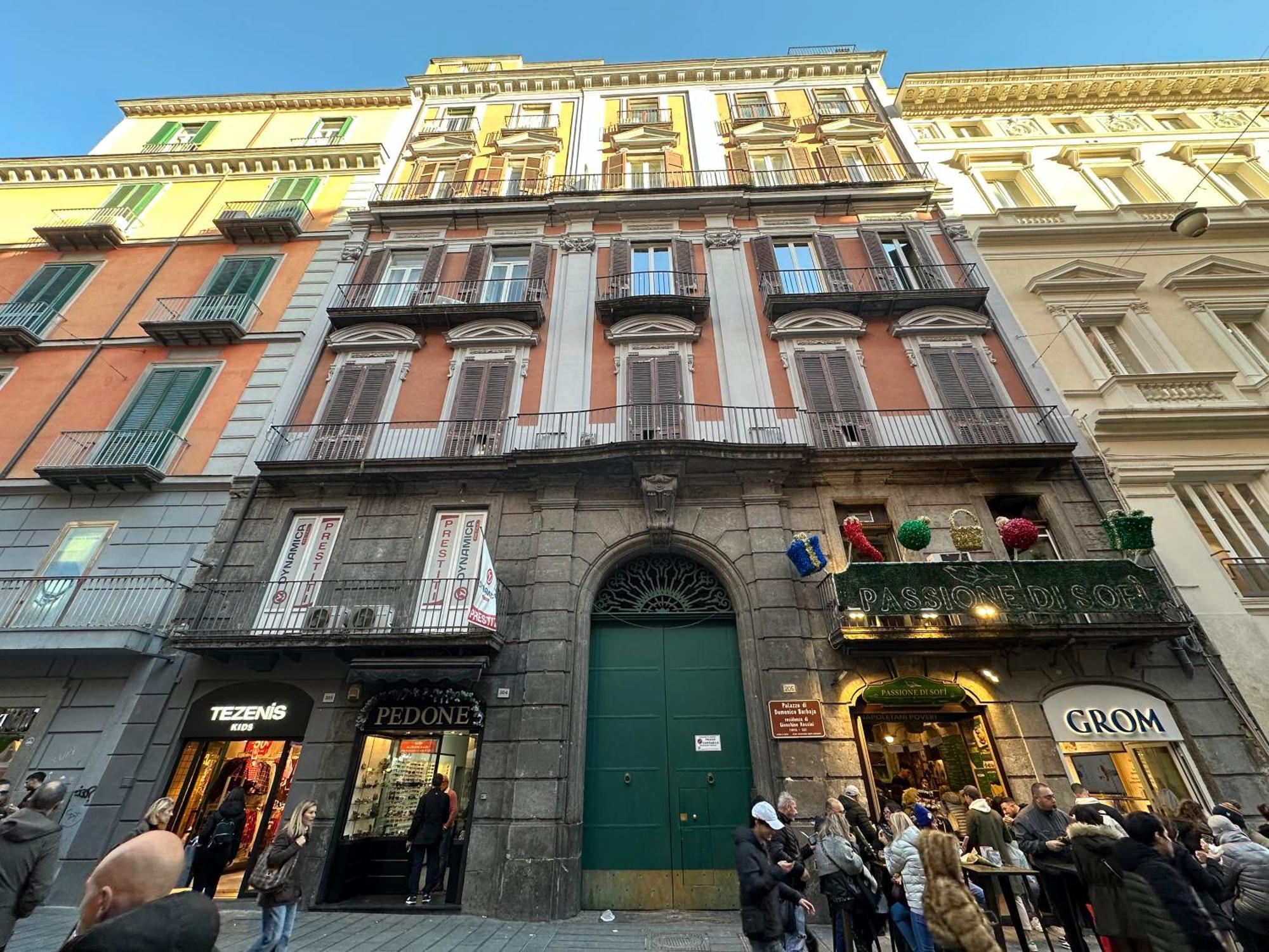 Casa Rossini Apartments نابولي المظهر الخارجي الصورة
